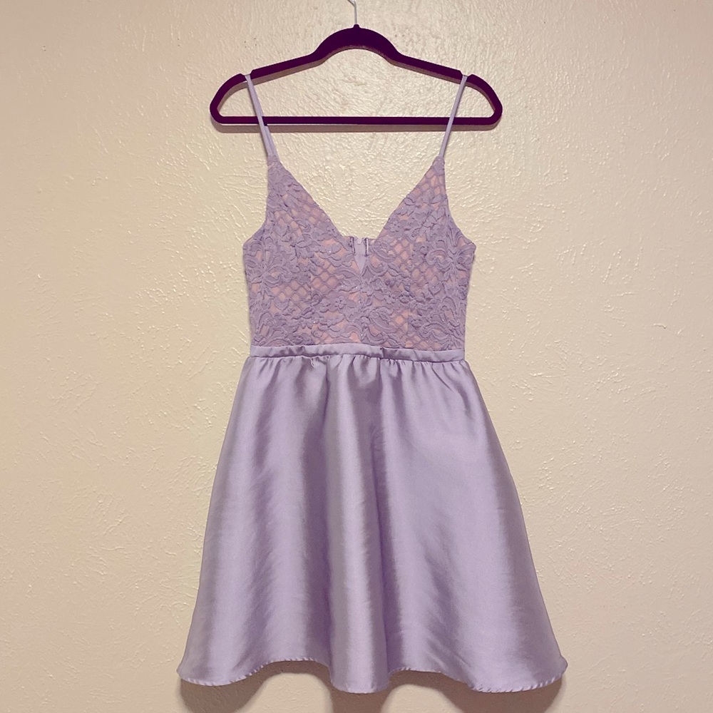 Structured but Soft Lavender Mini Party Dress by Emerald Sundae LA size 9